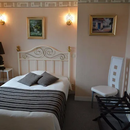 Hotel Le Saint-yves 3*