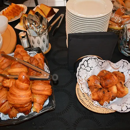 Le Saint-yves Hotel 3*