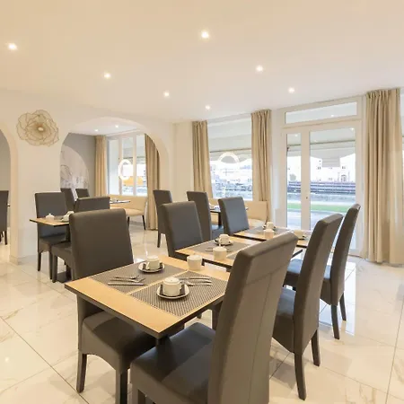 Le Saint-yves 3* ル・トレポール