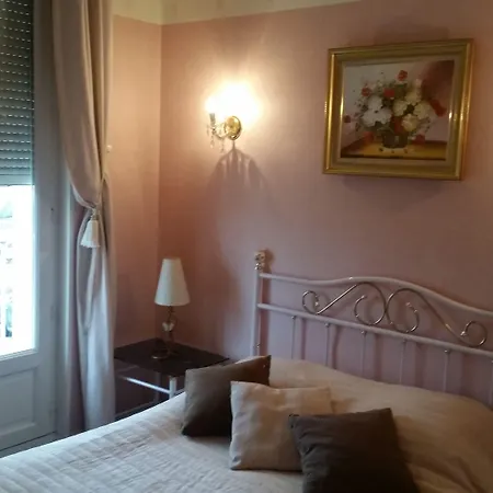 Le Saint-yves ル・トレポール