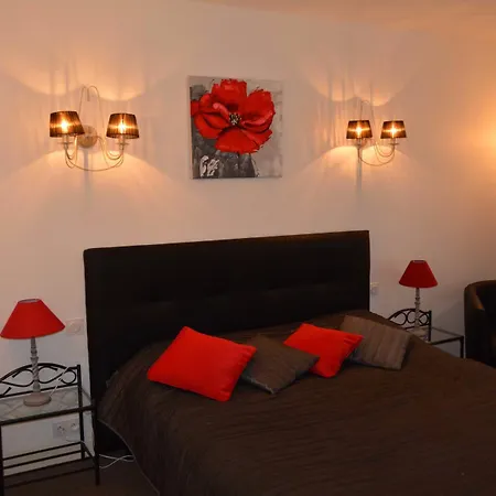 Le Saint-yves 3* ル・トレポール