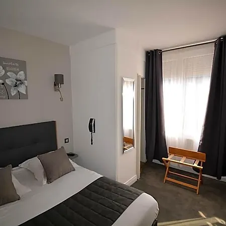 Hotel Le Saint-yves 3*