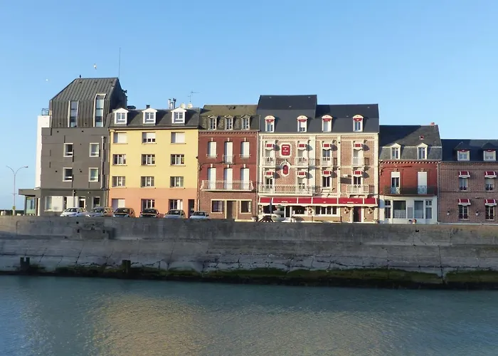 Le Saint-yves Отель 3*