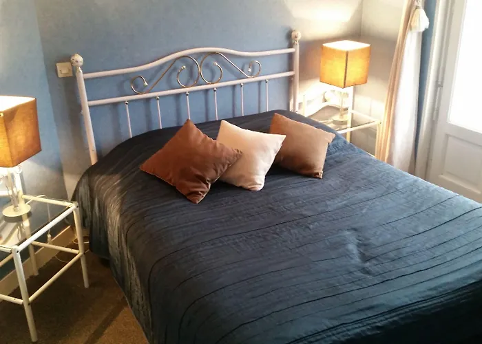 Le Saint-yves Отель Ле-Трепор