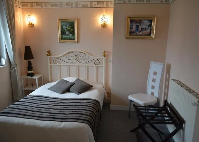 Hotel Le Saint-yves 3*