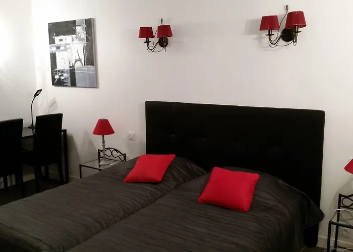 Hotel Le Saint-yves 3*