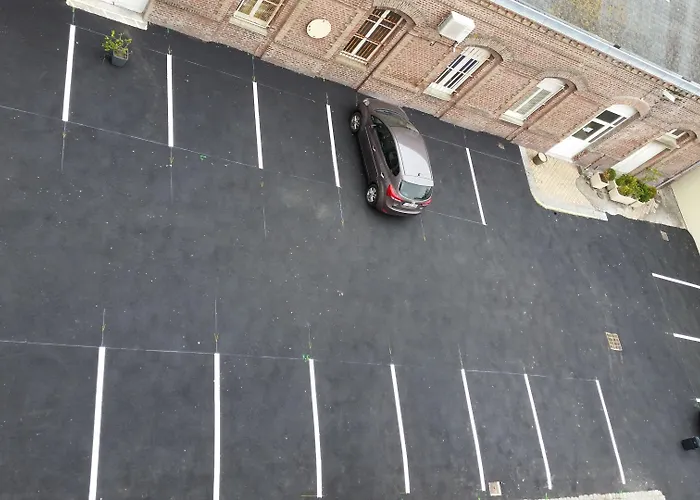 Отель Le Saint-yves 3*