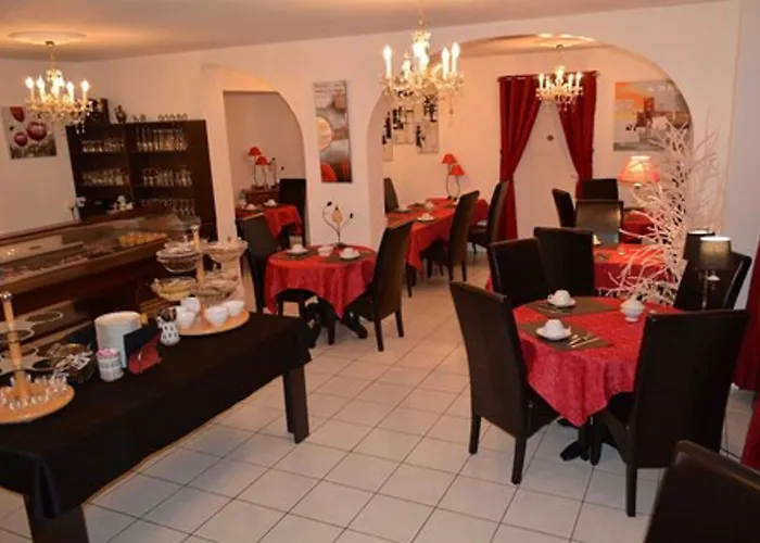 Le Saint-yves Hotel 3*